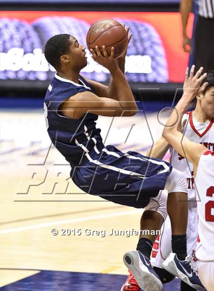 Thumbnail 2 in University vs. Sierra Canyon (CIF State D5 Final) photogallery.