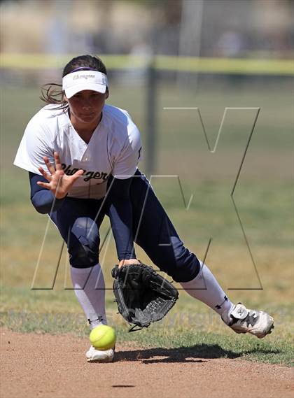 Thumbnail 3 in Dos Pueblos vs. Granada Hills (T.O. Tournament) photogallery.