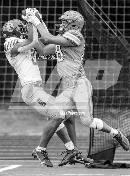 Thumbnail 2 in Central Catholic @ Tumwater photogallery.