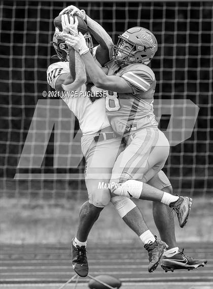 Thumbnail 3 in Central Catholic @ Tumwater photogallery.
