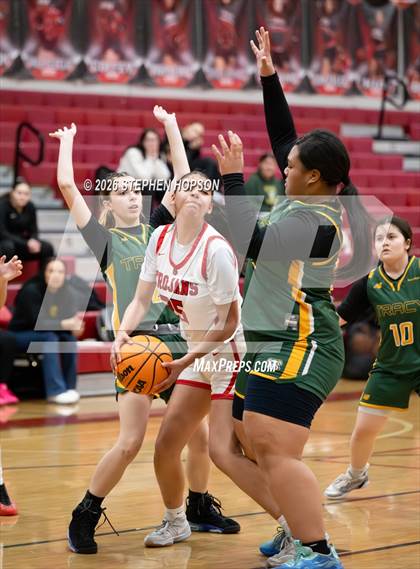 Thumbnail 3 in JV: Tracy @ Lincoln photogallery.