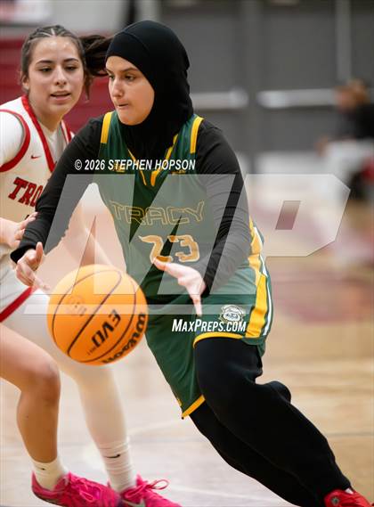 Thumbnail 3 in JV: Tracy @ Lincoln photogallery.