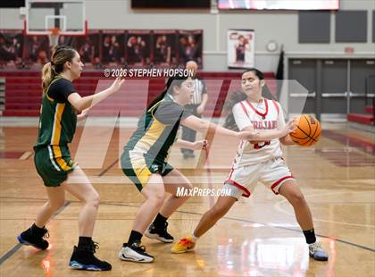 Thumbnail 1 in JV: Tracy @ Lincoln photogallery.