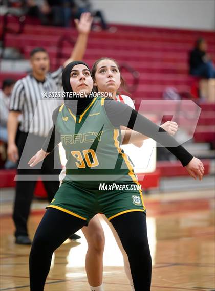 Thumbnail 3 in JV: Tracy @ Lincoln photogallery.