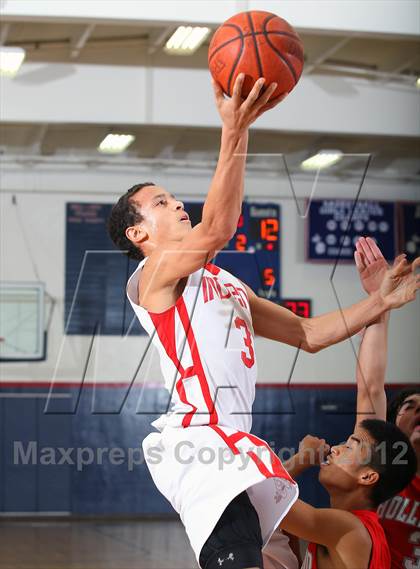 Thumbnail 3 in Burroughs vs. Hollywood (Bell-Jeff Holiday Classic) photogallery.