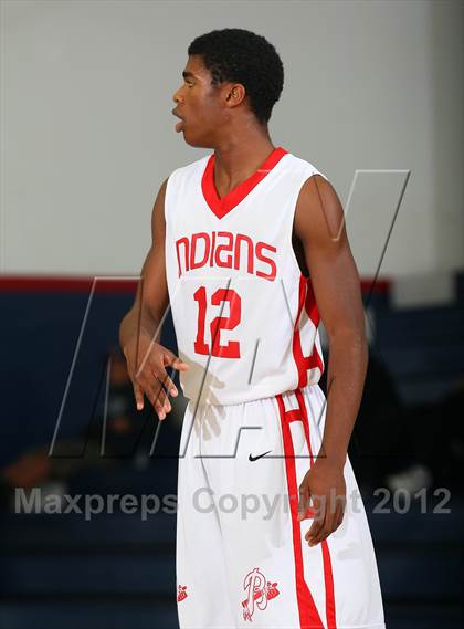 Thumbnail 1 in Burroughs vs. Hollywood (Bell-Jeff Holiday Classic) photogallery.
