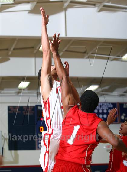 Thumbnail 2 in Burroughs vs. Hollywood (Bell-Jeff Holiday Classic) photogallery.
