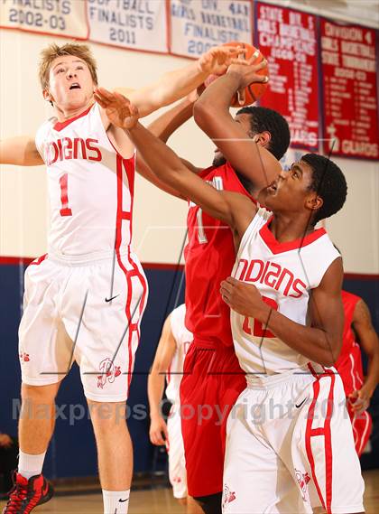 Thumbnail 3 in Burroughs vs. Hollywood (Bell-Jeff Holiday Classic) photogallery.