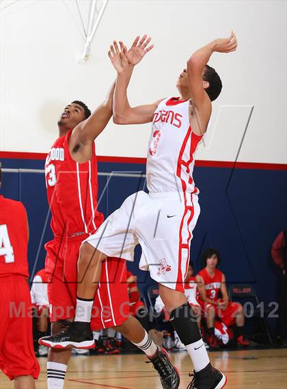 Thumbnail 2 in Burroughs vs. Hollywood (Bell-Jeff Holiday Classic) photogallery.