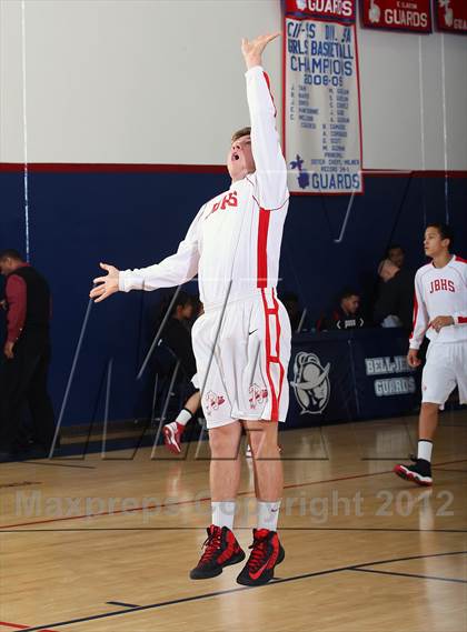 Thumbnail 1 in Burroughs vs. Hollywood (Bell-Jeff Holiday Classic) photogallery.