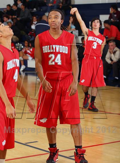 Thumbnail 1 in Burroughs vs. Hollywood (Bell-Jeff Holiday Classic) photogallery.