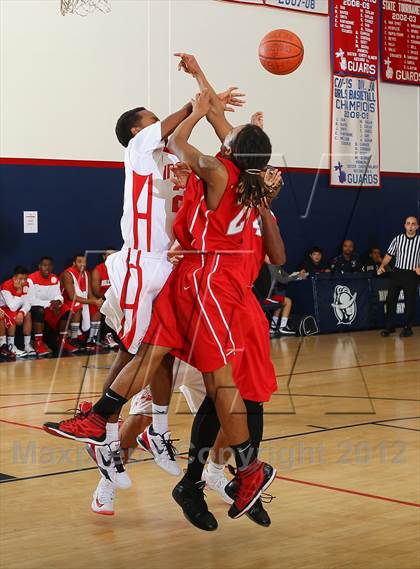 Thumbnail 2 in Burroughs vs. Hollywood (Bell-Jeff Holiday Classic) photogallery.