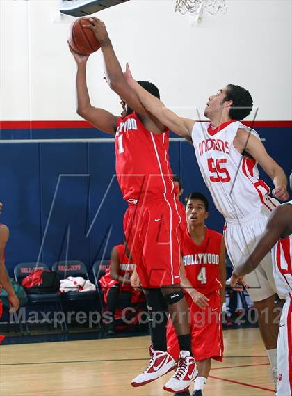 Thumbnail 1 in Burroughs vs. Hollywood (Bell-Jeff Holiday Classic) photogallery.