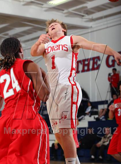 Thumbnail 1 in Burroughs vs. Hollywood (Bell-Jeff Holiday Classic) photogallery.
