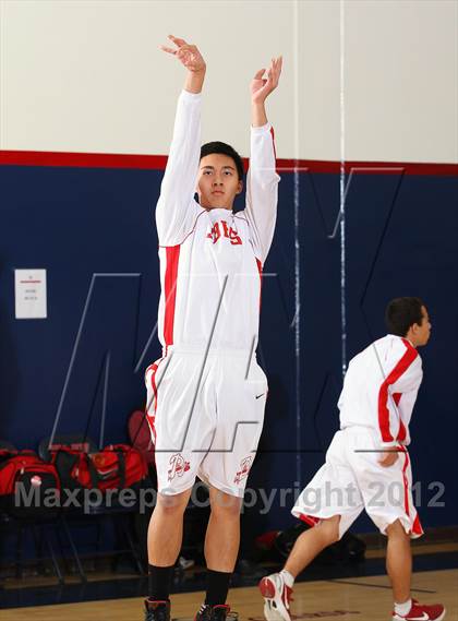 Thumbnail 3 in Burroughs vs. Hollywood (Bell-Jeff Holiday Classic) photogallery.