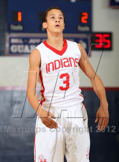 Thumbnail 3 in Burroughs vs. Hollywood (Bell-Jeff Holiday Classic) photogallery.