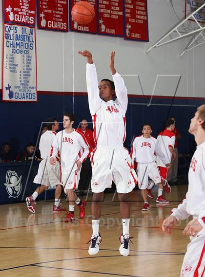 Thumbnail 2 in Burroughs vs. Hollywood (Bell-Jeff Holiday Classic) photogallery.