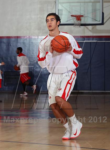 Thumbnail 3 in Burroughs vs. Hollywood (Bell-Jeff Holiday Classic) photogallery.