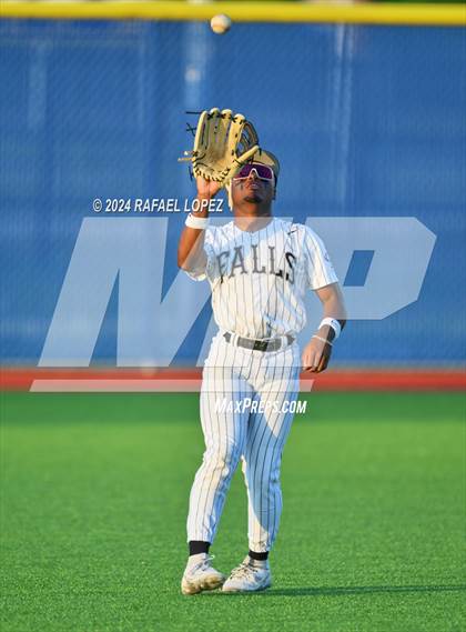 Thumbnail 1 in Clear Falls vs. Deer Park (UIL Baseball 6A Region 3 Area) photogallery.
