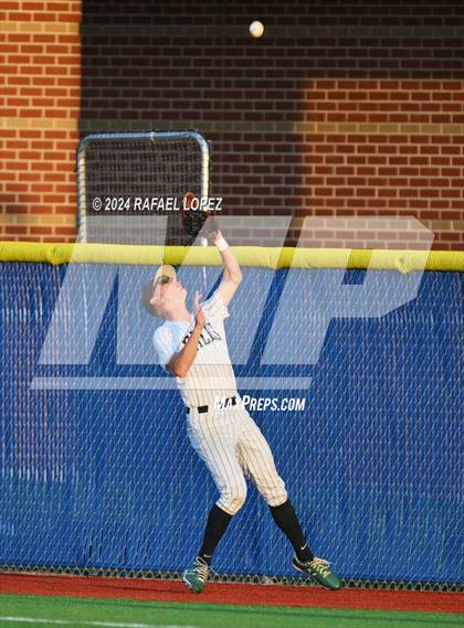 Thumbnail 3 in Clear Falls vs. Deer Park (UIL Baseball 6A Region 3 Area) photogallery.