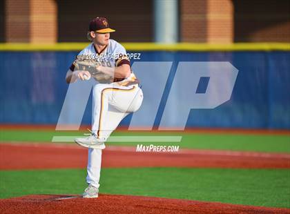 Thumbnail 3 in Clear Falls vs. Deer Park (UIL Baseball 6A Region 3 Area) photogallery.