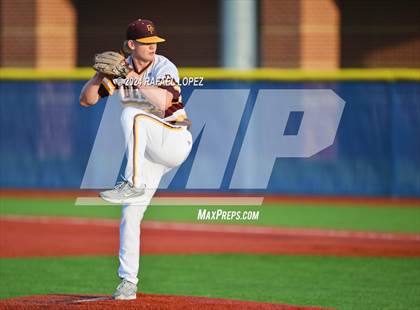Thumbnail 2 in Clear Falls vs. Deer Park (UIL Baseball 6A Region 3 Area) photogallery.