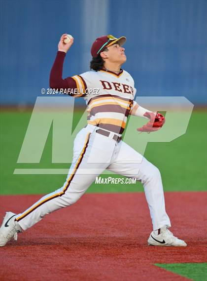 Thumbnail 2 in Clear Falls vs. Deer Park (UIL Baseball 6A Region 3 Area) photogallery.