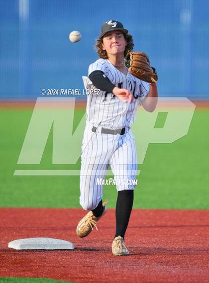 Thumbnail 3 in Clear Falls vs. Deer Park (UIL Baseball 6A Region 3 Area) photogallery.