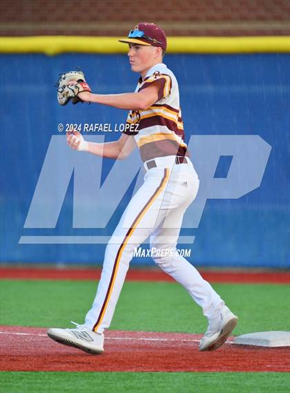 Thumbnail 1 in Clear Falls vs. Deer Park (UIL Baseball 6A Region 3 Area) photogallery.