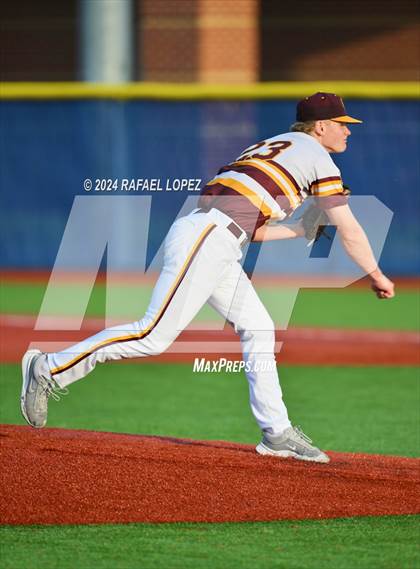 Thumbnail 3 in Clear Falls vs. Deer Park (UIL Baseball 6A Region 3 Area) photogallery.