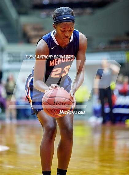 Thumbnail 2 in Sierra Pacific vs. San Joaquin Memorial (CIF CS D4 Final) photogallery.