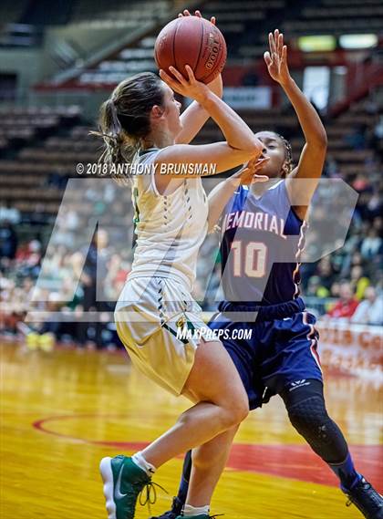 Thumbnail 1 in Sierra Pacific vs. San Joaquin Memorial (CIF CS D4 Final) photogallery.