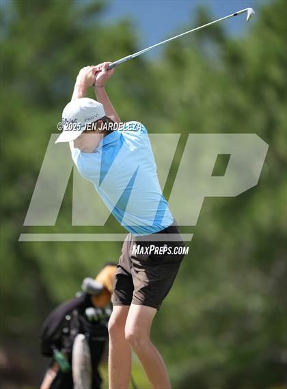 Thumbnail 1 in 2025 Cougar Classic photogallery.