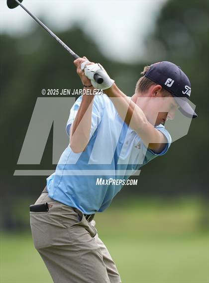 Thumbnail 3 in 2025 Cougar Classic photogallery.
