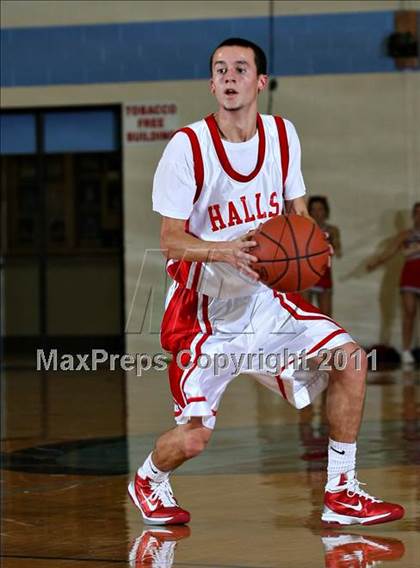Thumbnail 2 in Halls vs Alcoa (Kroger Thanksgiving Classic) photogallery.