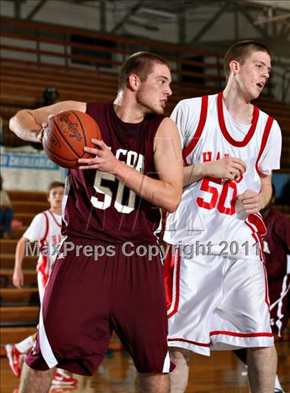 Thumbnail 1 in Halls vs Alcoa (Kroger Thanksgiving Classic) photogallery.