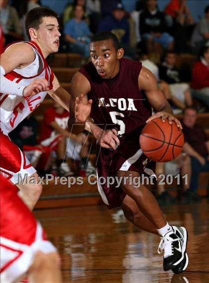 Thumbnail 3 in Halls vs Alcoa (Kroger Thanksgiving Classic) photogallery.