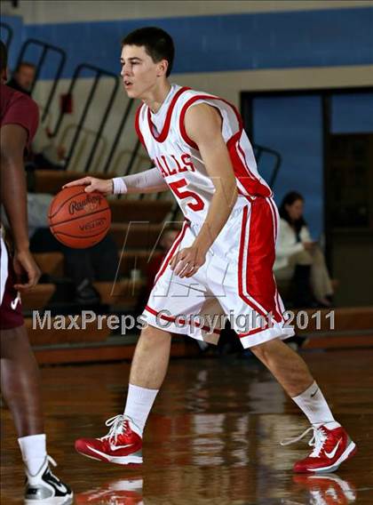 Thumbnail 1 in Halls vs Alcoa (Kroger Thanksgiving Classic) photogallery.