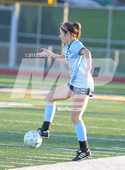 Thumbnail 3 in Academy of Our Lady of Peace vs. Carlsbad (CIF SDS Open Division Final) photogallery.