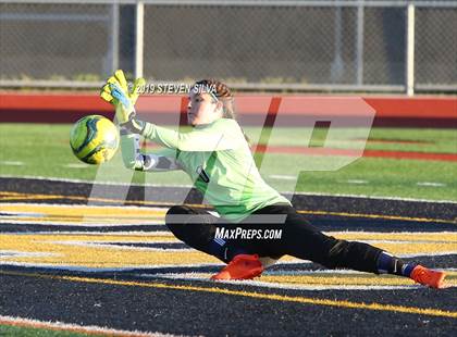 Thumbnail 1 in Academy of Our Lady of Peace vs. Carlsbad (CIF SDS Open Division Final) photogallery.
