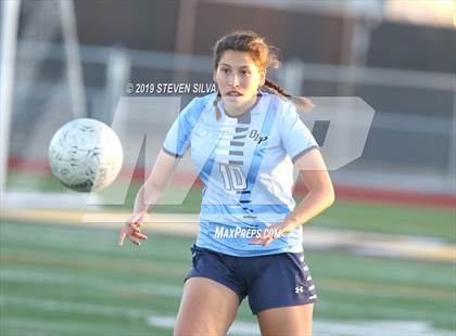 Thumbnail 3 in Academy of Our Lady of Peace vs. Carlsbad (CIF SDS Open Division Final) photogallery.