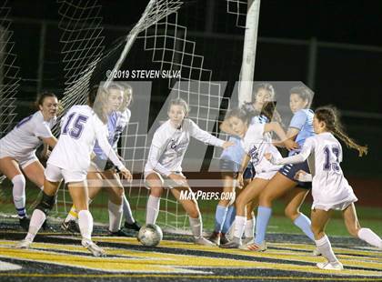 Thumbnail 3 in Academy of Our Lady of Peace vs. Carlsbad (CIF SDS Open Division Final) photogallery.