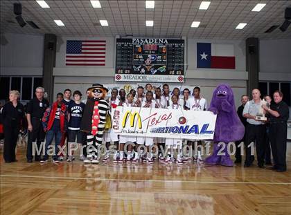 Thumbnail 1 in Manvel vs Mansfield Summit (McDonald's Texas Invitational) photogallery.