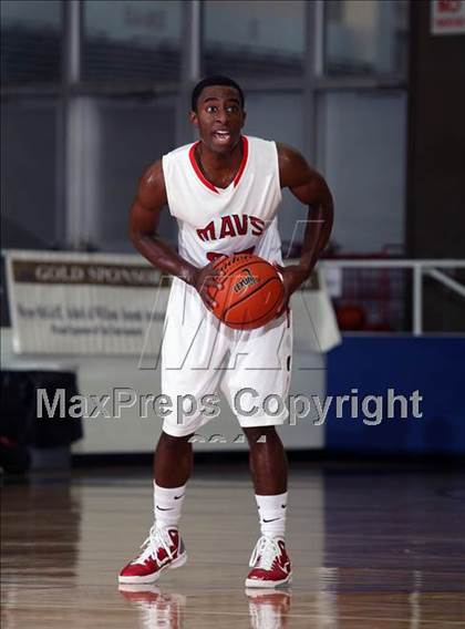 Thumbnail 1 in Manvel vs Mansfield Summit (McDonald's Texas Invitational) photogallery.