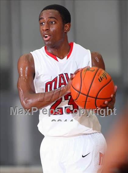 Thumbnail 2 in Manvel vs Mansfield Summit (McDonald's Texas Invitational) photogallery.