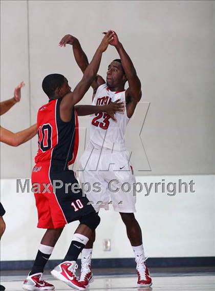 Thumbnail 2 in Manvel vs Mansfield Summit (McDonald's Texas Invitational) photogallery.