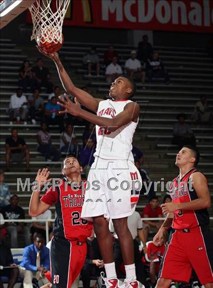 Thumbnail 3 in Manvel vs Mansfield Summit (McDonald's Texas Invitational) photogallery.