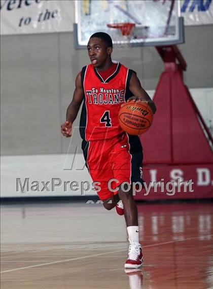 Thumbnail 2 in Manvel vs Mansfield Summit (McDonald's Texas Invitational) photogallery.