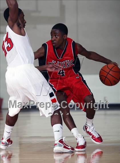 Thumbnail 3 in Manvel vs Mansfield Summit (McDonald's Texas Invitational) photogallery.