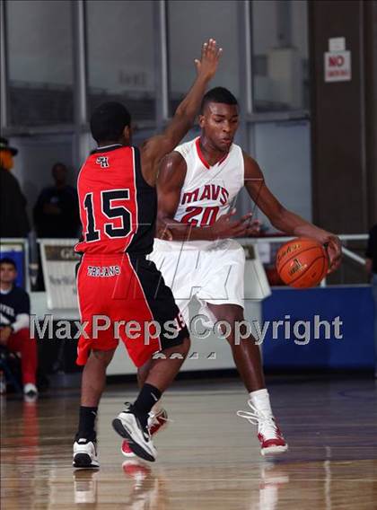Thumbnail 2 in Manvel vs Mansfield Summit (McDonald's Texas Invitational) photogallery.